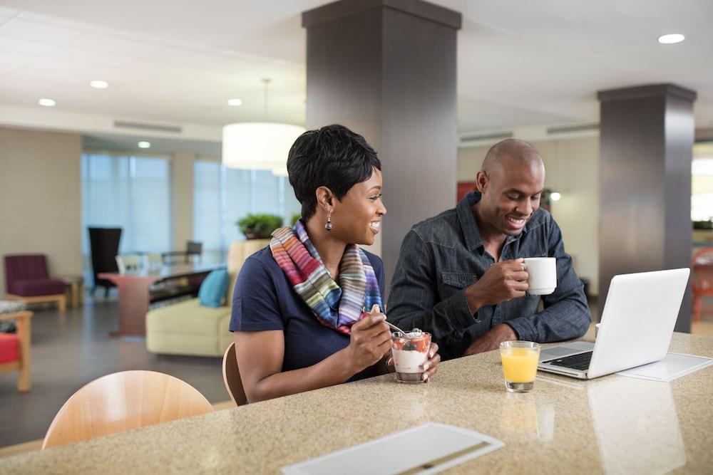 Home2 Suites By Hilton Seattle Airport Tukwila Bagian luar foto